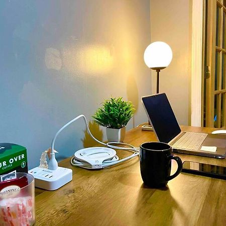 Cozy Studio Staycation - Brooklyn Close To Train Stations New York Exterior photo